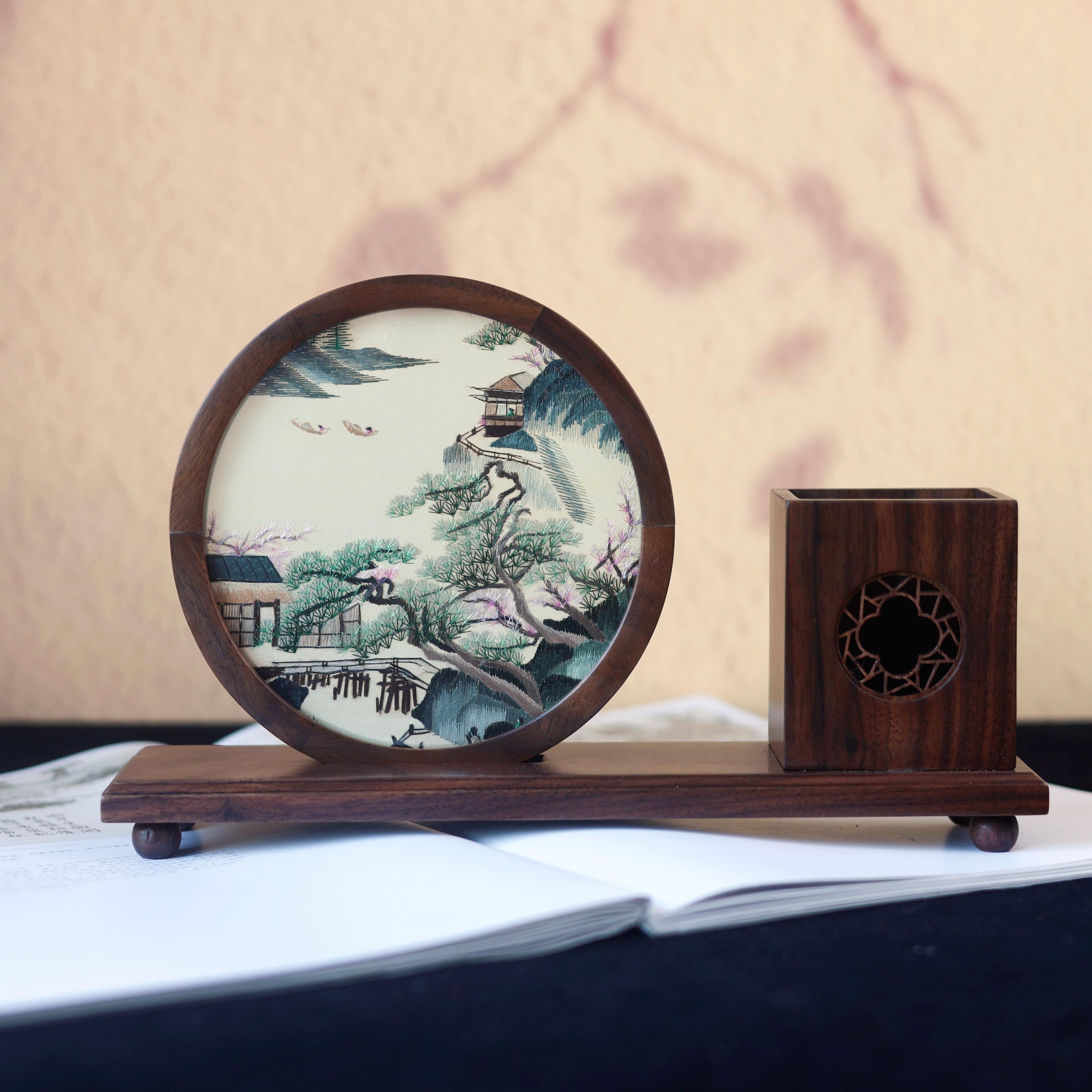 苏绣双面绣新中式摆件笔筒手工刺绣摆件商务摆台特色高档外宾礼品
