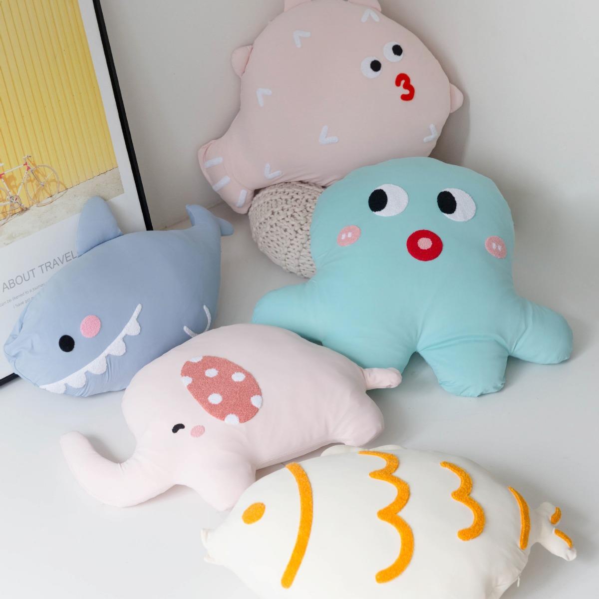 冰丝感毛巾绣抱枕办居家公午靠垫头枕创意BSYXBZ01动物卡通靠垫休