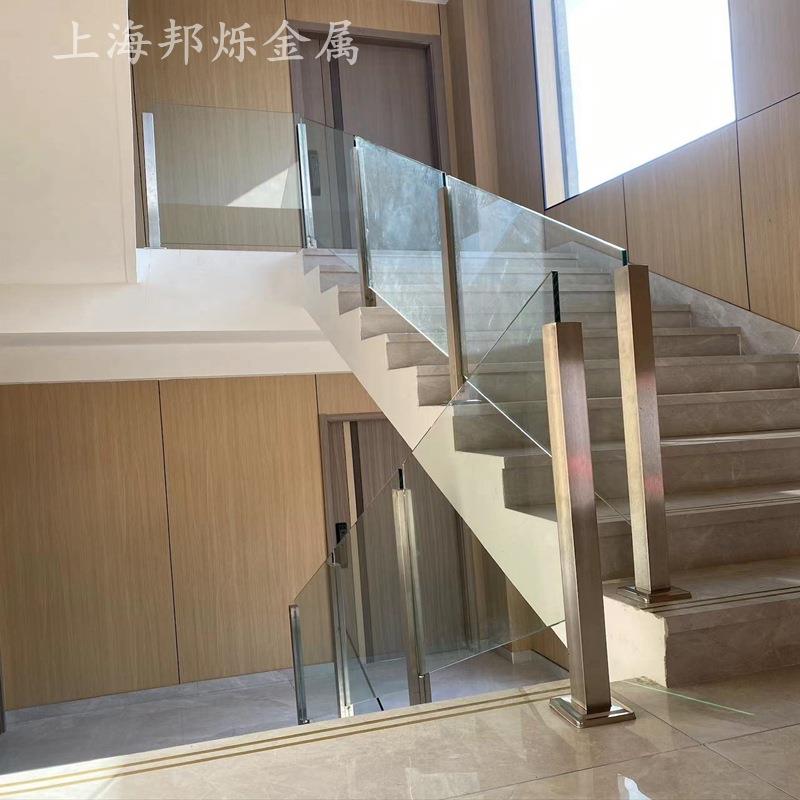 上M海家楼梯玻璃装栏杆1IUAWOPAS2M超白钢化玻璃扶手厂上海不锈家