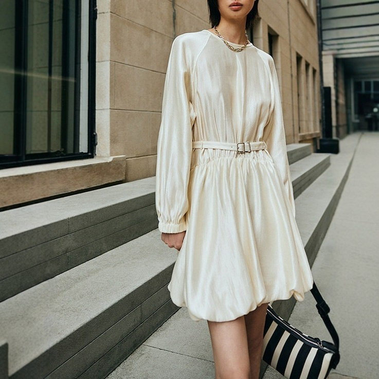 2026春季新款法式垂感气质插肩灯笼袖连衣裙女,女装/女士精品,连衣裙,淘宝优惠券,粉丝福利购,淘宝优惠卷