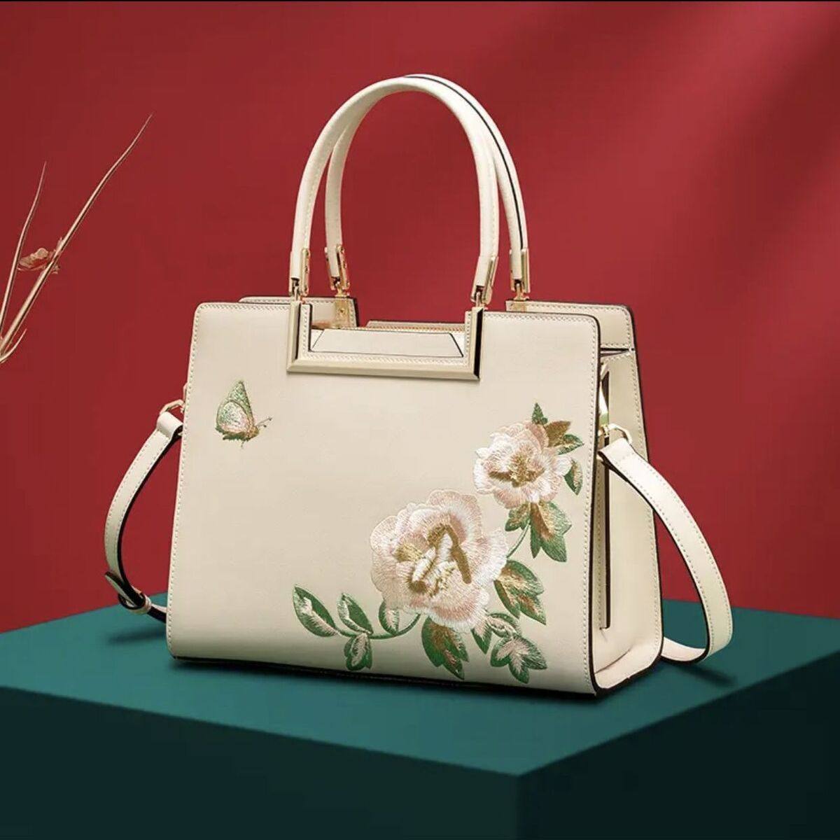 2025新款刺绣国风大气手提包时尚斜挎包民族真皮单肩斜挎女包妈妈,箱包皮具/热销女包/男包,手提箱,淘宝优惠券,粉丝福利购,淘宝优惠卷