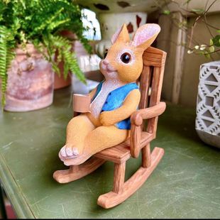 卡通可爱小兔咖啡厅桌面摇椅摆件办公室花园庭院动物摆设布景礼物