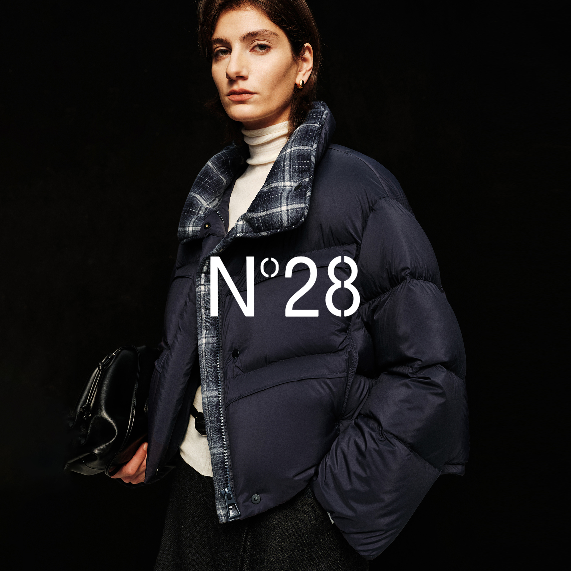 极简风小个子羽绒服外套