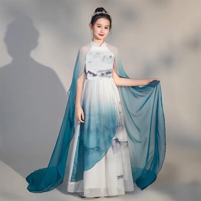 水墨长裙古筝古筝演出服中国风