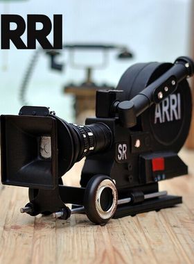 快速发货复古怀旧老式p铁皮放映机照相机模型摆件拍摄道具酒吧咖