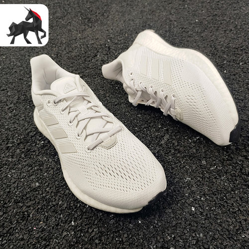 阿迪达斯PUREBOOST男女跑步鞋
