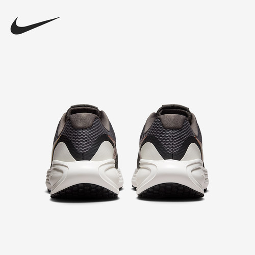Nike/耐克正品Revolution 8女士公路减震跑步鞋HJ8485-200 - 封面