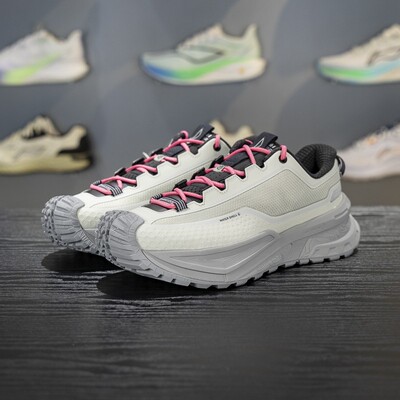 李宁正品行川男女同款防泼水轻量高回弹户外运动休闲鞋AHTV047-3