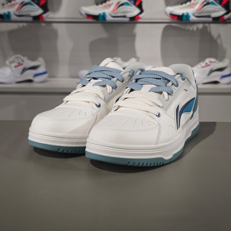 李宁正品天迹2.0男子潮流舒适透气低帮耐磨运动休闲板鞋AGCU461-3