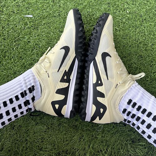 Nike/耐克正品Zoom Vapor15 碎钉男子耐磨足球鞋DJ5605-700