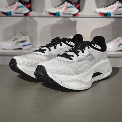 李宁正品越影4 PRO女子舒适厚底轻质柔软缓震保护跑步鞋ARHU010-3