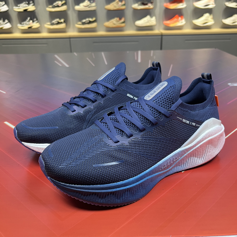 Lining/李宁正品越影3 PRO男子舒适透气耐磨缓震跑步鞋ARHT017