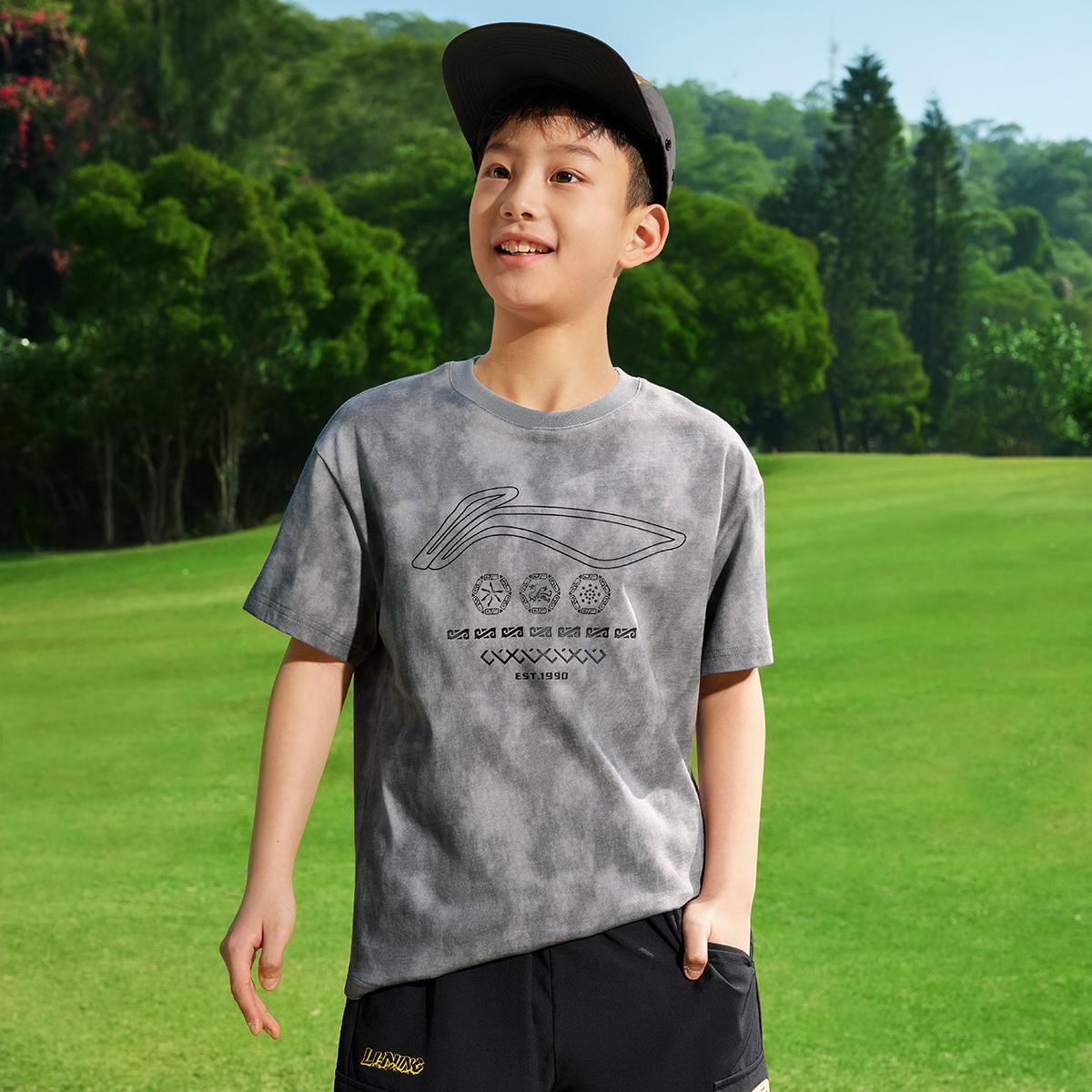李宁正品运动生活系列儿童棉感舒适个性印花宽松休闲短袖YHSV153
