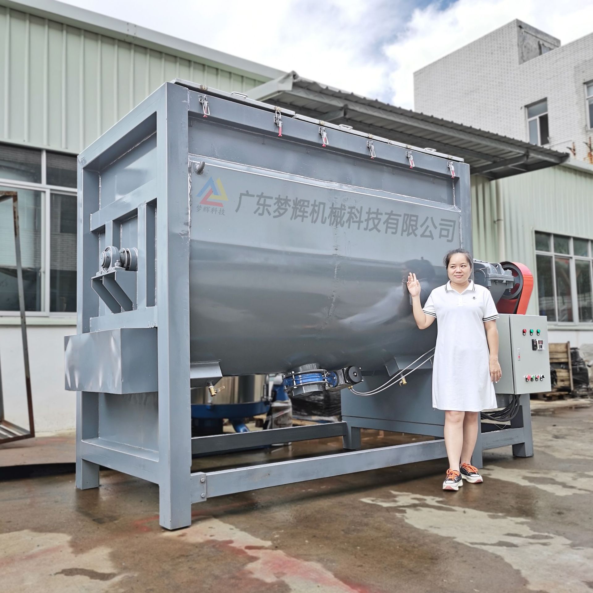 卧式拌料机 大型卧式塑料片材颗粒拌匀机 不锈钢破碎料混合机