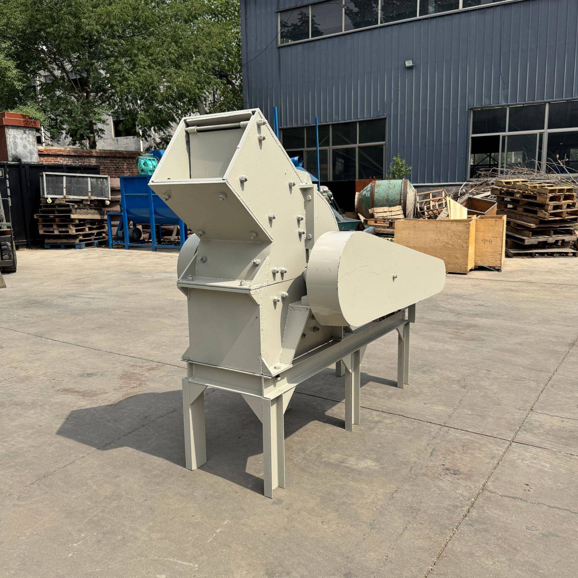 煤炭玻璃粉碎机鹅卵石建筑垃圾破碎机花岗岩水泥石块打砂机