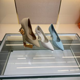 范戈希跟7CM牛羊皮尖头细跟漆皮气质复古高跟单鞋 买1赠3 浅口女鞋