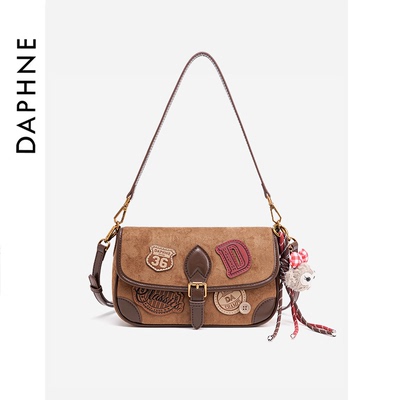 Daphne/达芙妮秋冬时尚单肩包小众百搭斜挎包通勤百搭法棍DA25073
