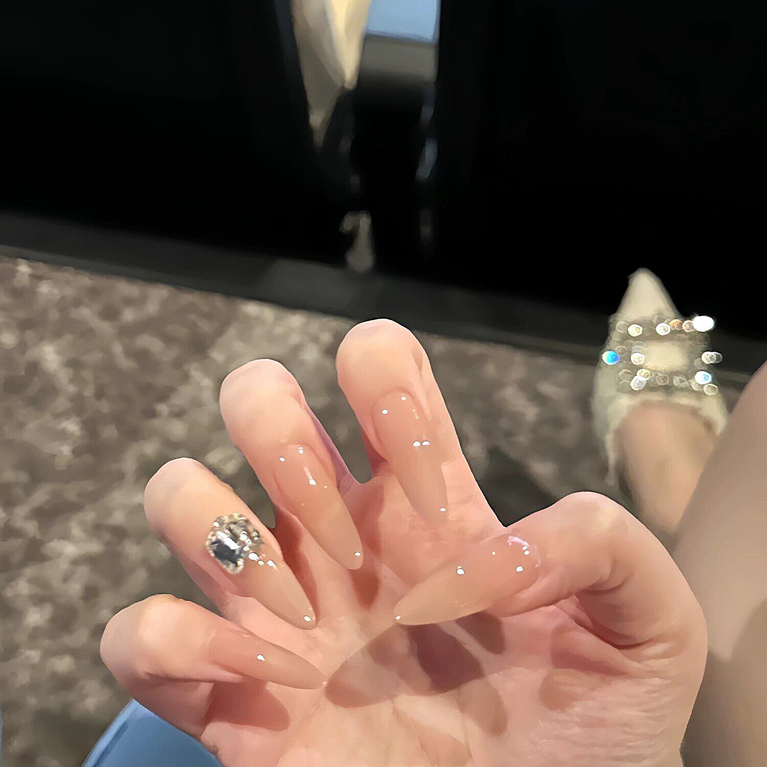 冰透裸色爆闪钻球显白穿戴甲