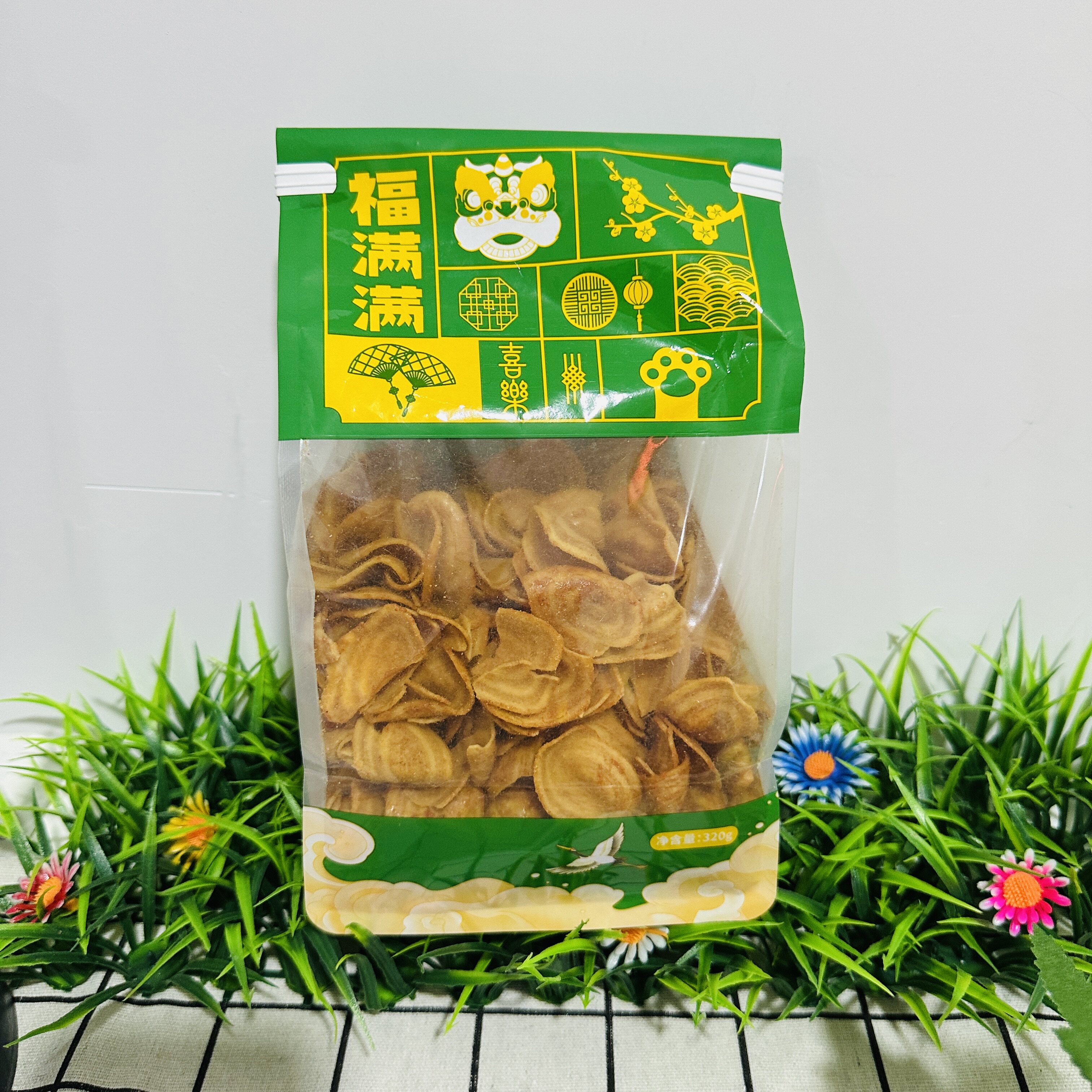 【严选】猫耳朵牛排香辣味袋装网红休闲解馋膨化小吃解馋零食品