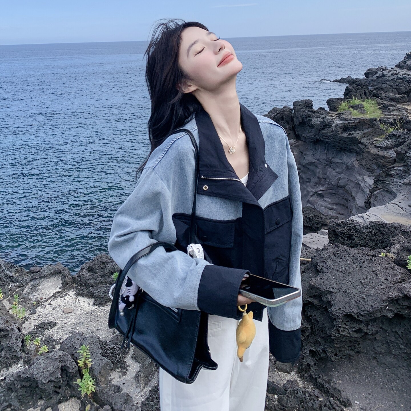 撞色拼接短款牛仔外套女2025秋季新款设计感复古休闲小个子短夹克图片