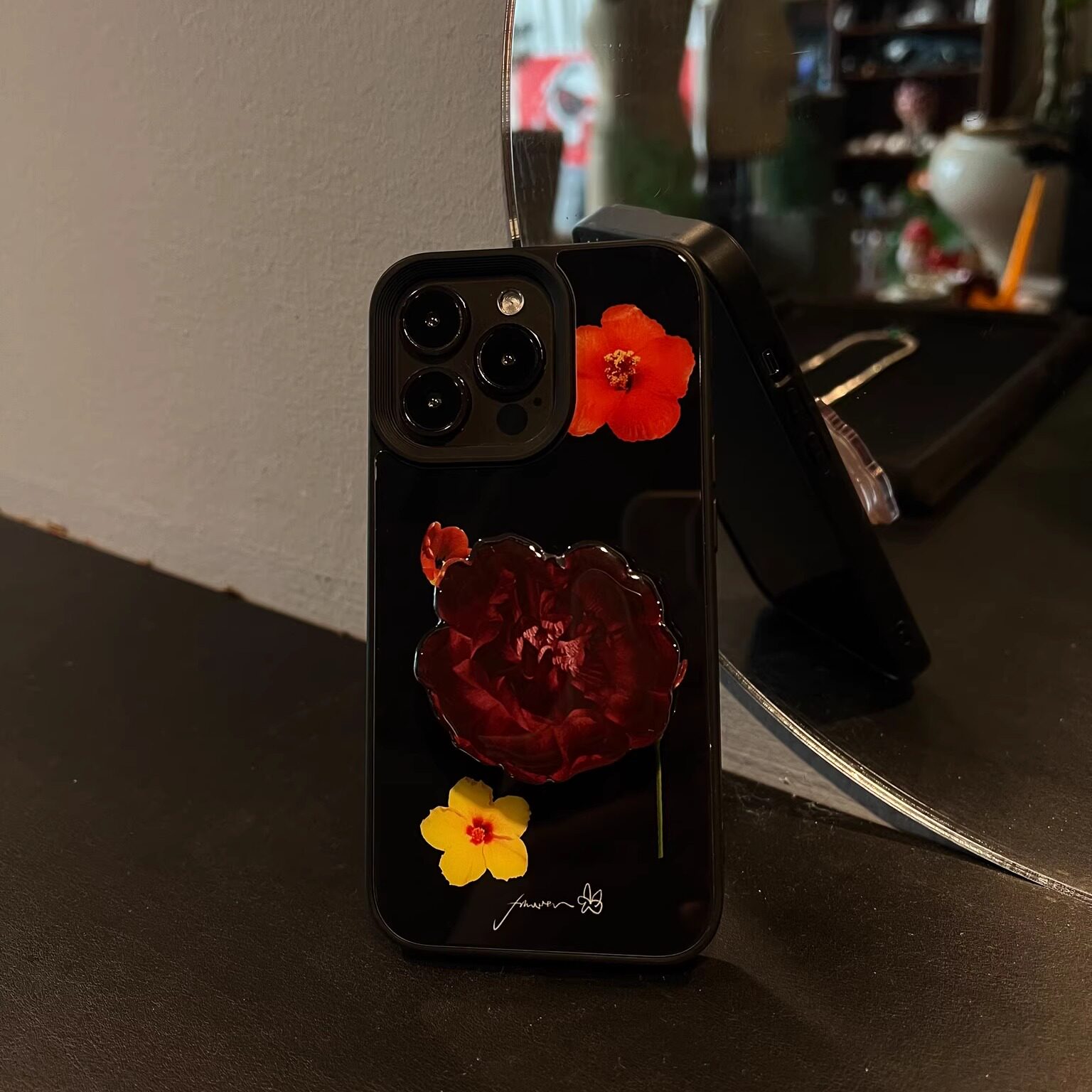 叶菽原创定制《红山茶》侘寂新中式国风小众高级感磨砂玻璃壳适用苹果17/14/15/16promax不会撞壳支架手机壳,3C数码配件,手机保护套/壳,淘宝优惠券,粉丝福利购,淘宝优惠卷