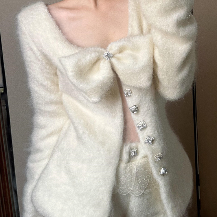 富家千金风白色蝴蝶结毛衣外套女
