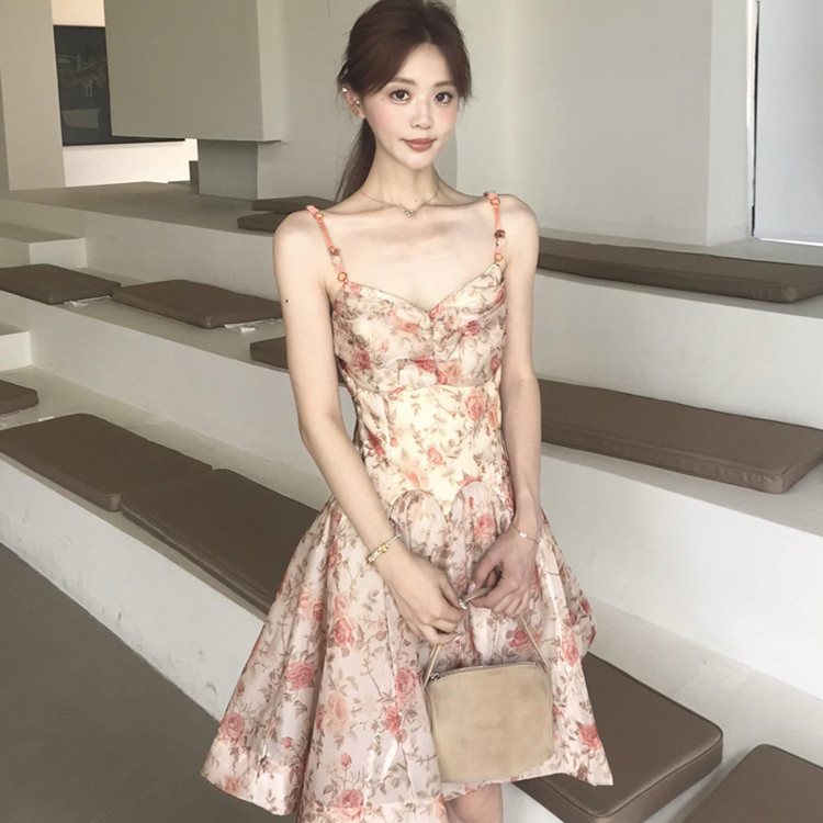 法式纯欲碎花吊带连衣裙女夏季小