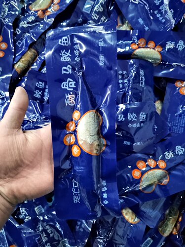 猫咪零食酥骨马鲛鱼整条无添加鱼肉条开袋即食零添加猫粮全猫通用