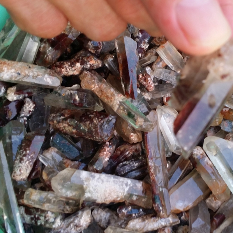 现货速发绿幽灵水晶原石绿幽灵吊坠配件雕刻料单晶体水晶原石标本