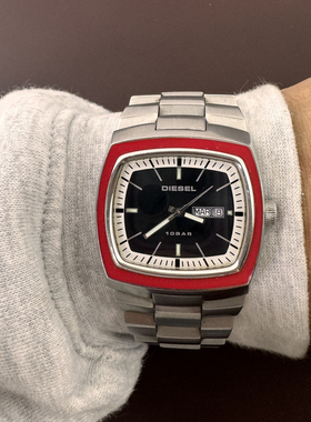 Awateoftime浪费时间 中古手表红色撞色复古小众钢带石英手表