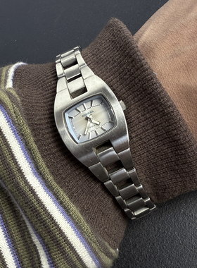 Awateoftime浪费时间 银色金属表带中古手表小众复古y2k石英手表