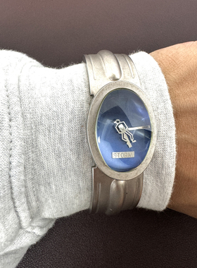 Awateoftime浪费时间 中古手表小众复古蓝色椭圆变盘石英手表