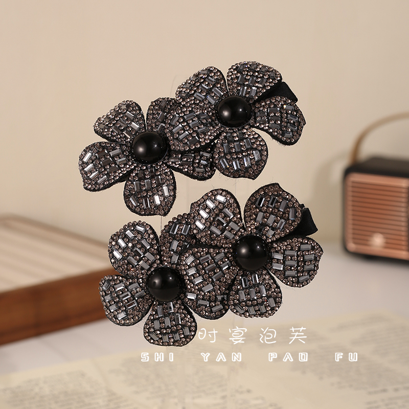 布罗克林羽毛边夹新款花朵毛毛发夹前额碎边夹通勤闪钻轻奢发饰女