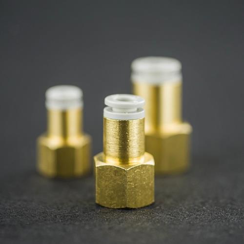 白色气动接头内牙螺纹直通KQ2F 4-01 6-02 8-03 10-04 12 SMC型