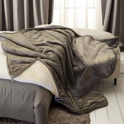 单人加厚披肩毯四季通用羊羔绒双层小毛毯办公室小毯子盖毯午睡毯