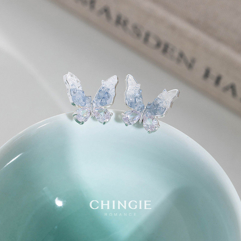 清冷感渐变水晶耳饰独特绝美2025夏日碎冰蓝色耳环无洞蚊香盘耳夹,饰品/流行首饰/时尚饰品新,耳夹,淘宝优惠券,粉丝福利购,淘宝优惠卷