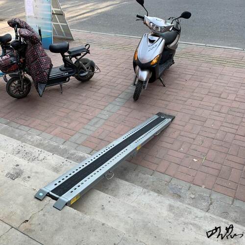 摩托车坡道斜坡板楼梯加厚货箱门口上楼轮椅台阶垫装车阶梯垫高边