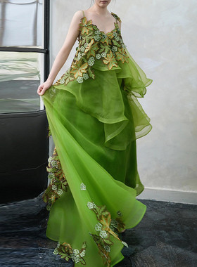 好货森系绿色晚礼服超仙成人礼宴会小众吊带晨袍连衣裙演出祝绪丹