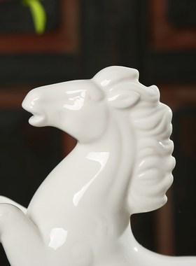 新品陶瓷生肖白马摆件工艺品家居装饰品乔迁L瓷器礼品12生肖马包