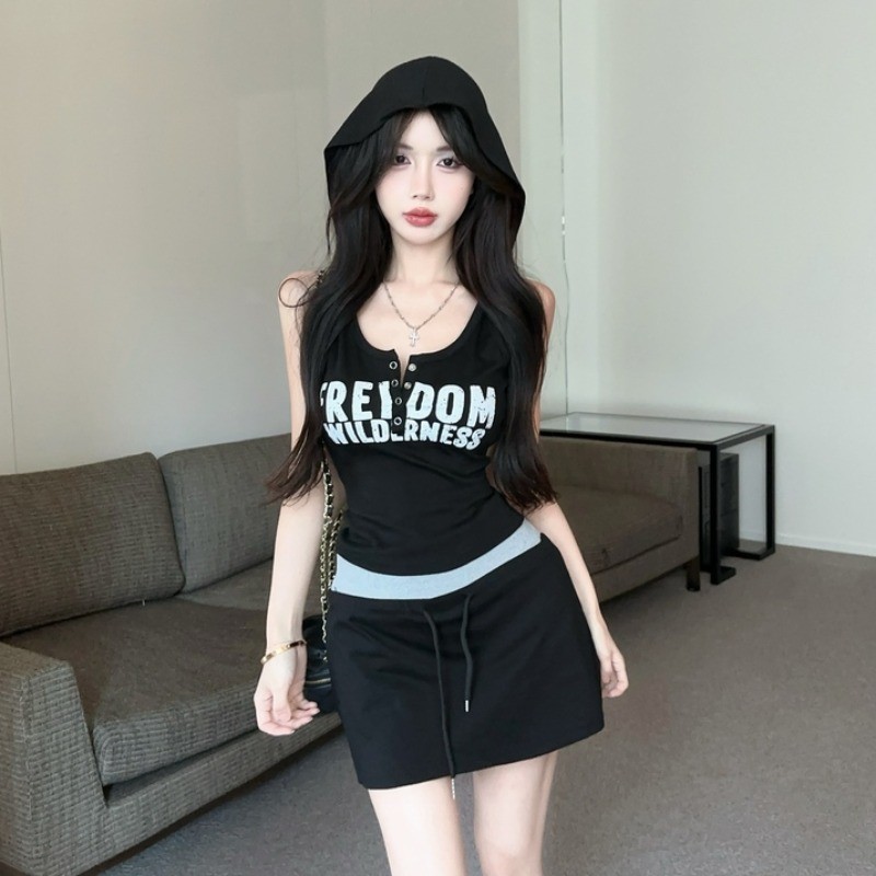 夏季美式辣妹套装女连帽背心字母无袖上衣撞色松紧腰半身裙两件套