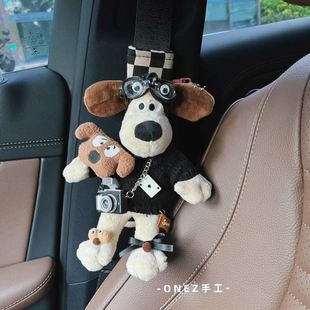 汽车品车内装饰狗狗公仔摆件可爱DIY内车载安全带护肩套