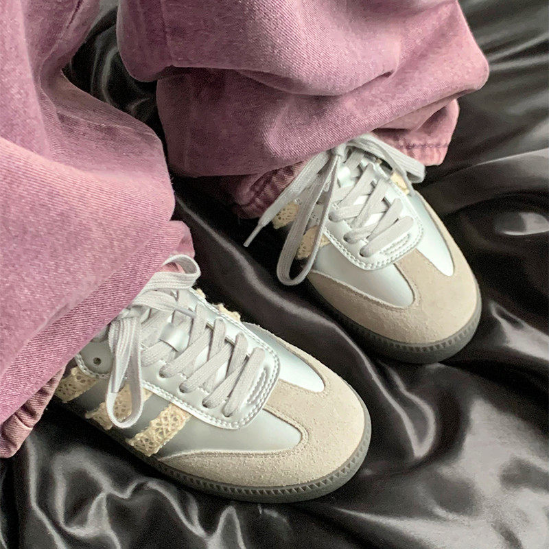喵唔的天空2025年春新款拼色蕾丝德训鞋平底百搭休闲板鞋运动单鞋,女鞋,德训鞋,淘宝优惠券,粉丝福利购,淘宝优惠卷