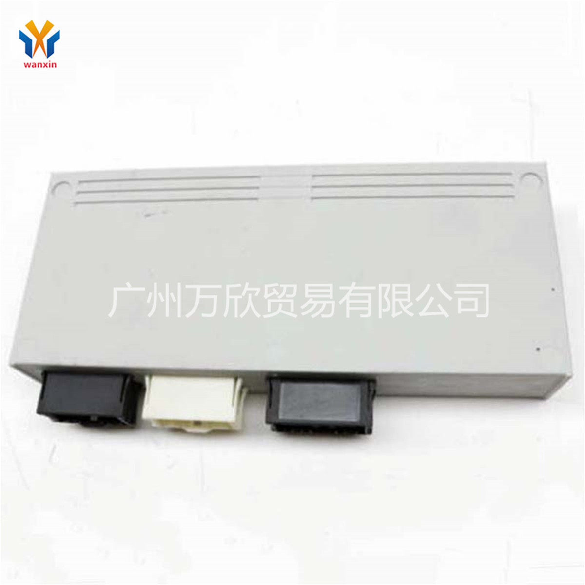 适用于 7304626 后备箱后挡板 提升控制模块  61357335274