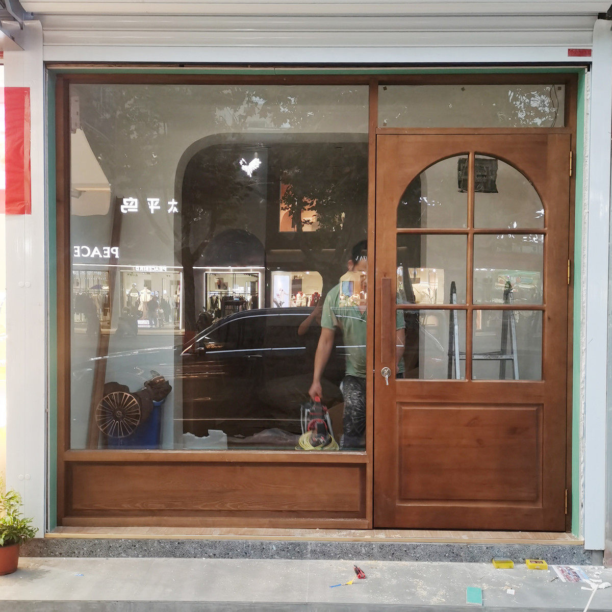 花店实木门窗定制樟子松材质纯实木咖啡馆蛋糕店服装店定做门联窗