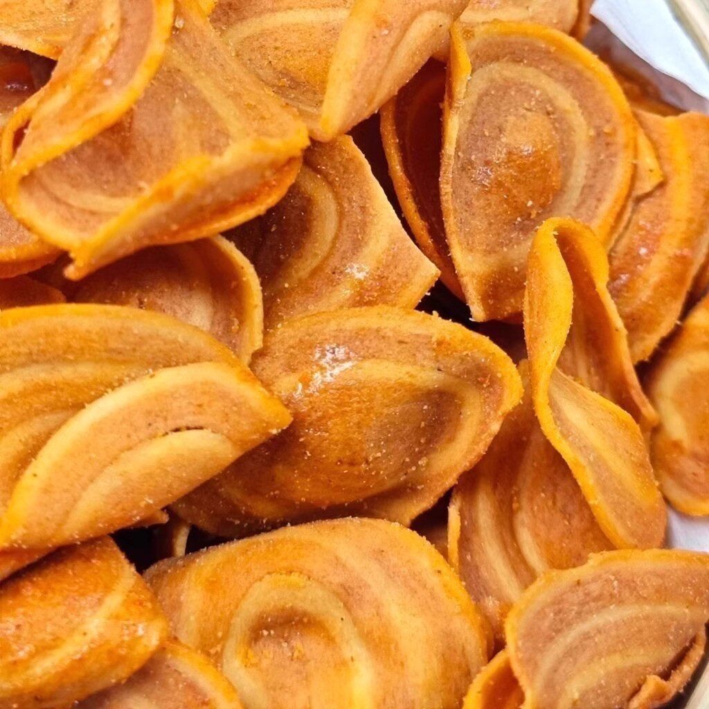 方集新国潮猫耳朵锅巴香辣牛排味320g酥脆解馋怀旧零食猫耳朵零食