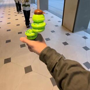 吹口哨扭扭虫儿童玩具摇摆虫转转虫平衡旋转虫贪吃虫创意解压玩具