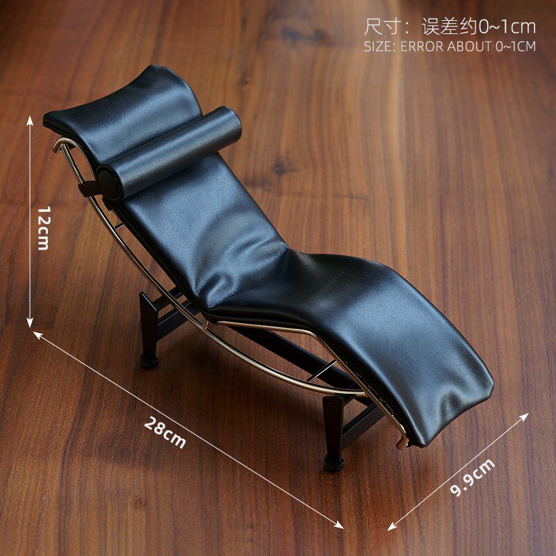 1928迷你家具博物馆手办艺术收藏设计摆件柯布西耶LC4躺椅模型6:1