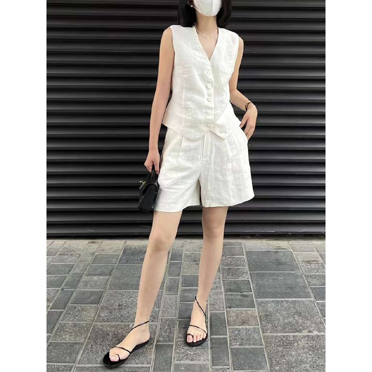 白色马甲短裤套装时髦复古无袖西装背心外套马夹女款夏潮