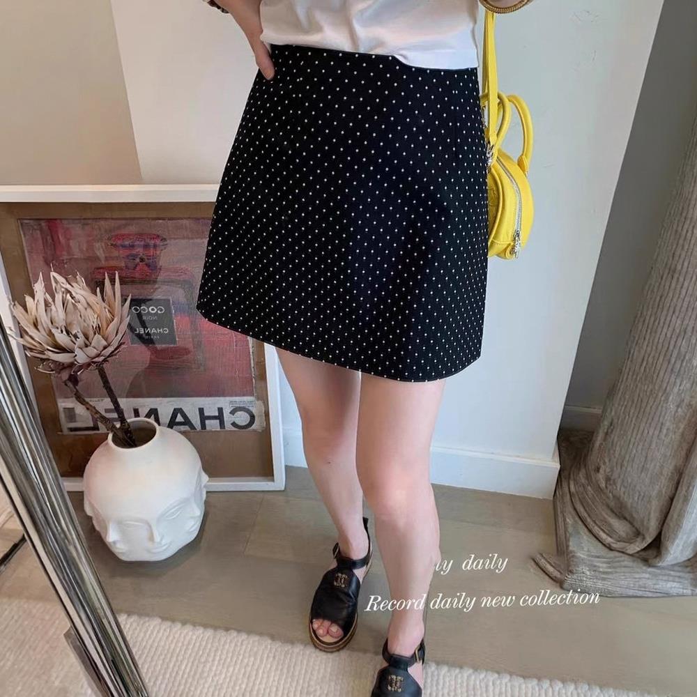 黑色波点半身裙女夏季miu系穿搭初夏漂亮绝美小短裙子a字包臀半裙