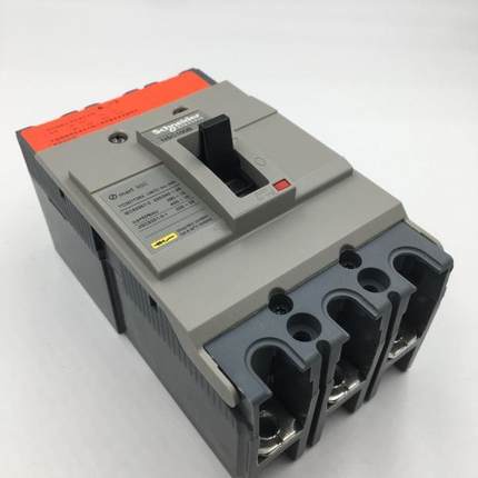 NSC100B3100N 10kA 100A 3P3T塑壳断路器配电保护 总制开关